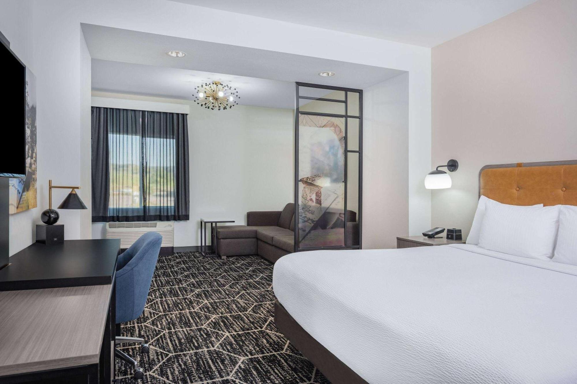 La Quinta Inn & Suites By Wyndham Yucaipa 외부 사진