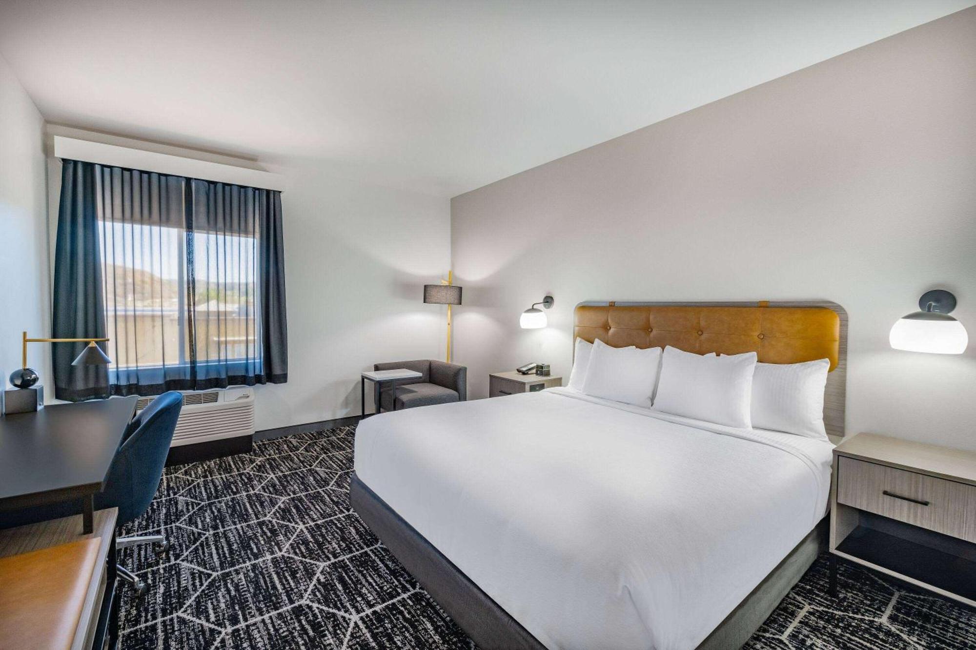 La Quinta Inn & Suites By Wyndham Yucaipa 외부 사진