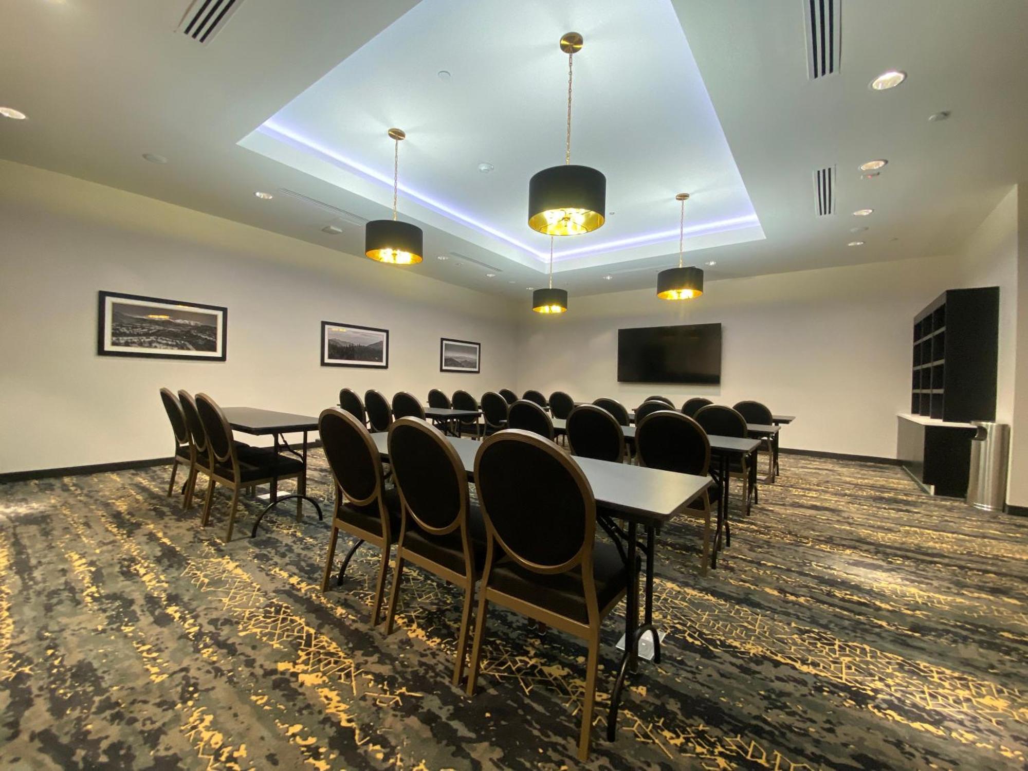 La Quinta Inn & Suites By Wyndham Yucaipa 외부 사진